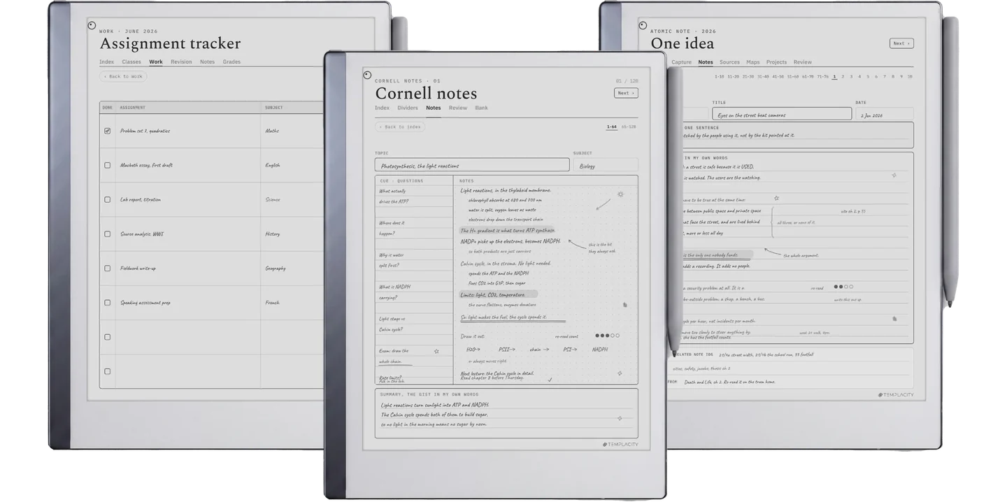 The Study System : un suivi des devoirs, une note Cornell avec sa colonne de repères remplie et une fiche d'idée Zettelkasten, affichés sur une tablette e-ink